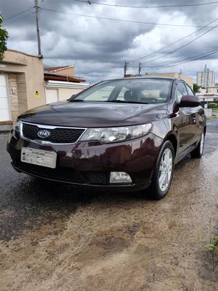 KIA CERATO 1.6 EX3 SEDAN 16V GASOLINA 4P AUTOMÁTICO
